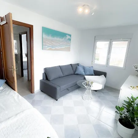 Aparthotel La Zenia House