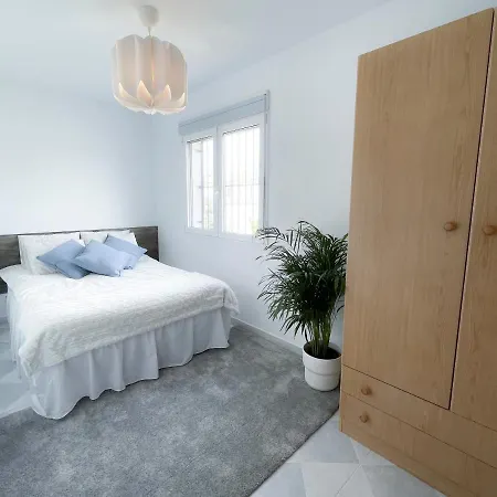 La Zenia House
