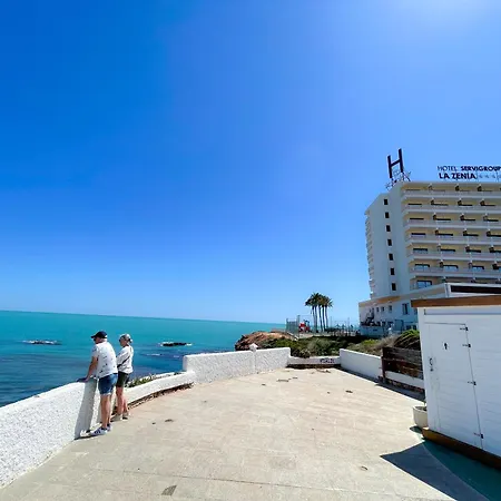 Apartahotel La Zenia House